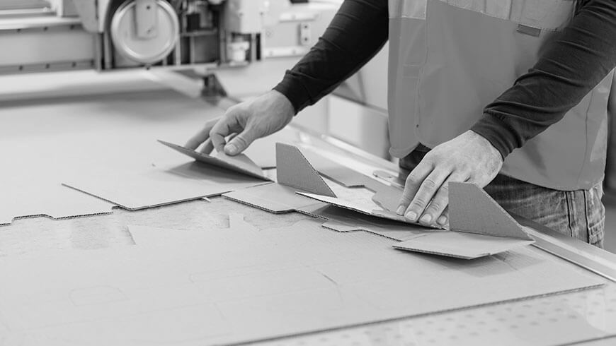 Pourquoi intégrer un logo en carton dans votre stratégie de PLV ?